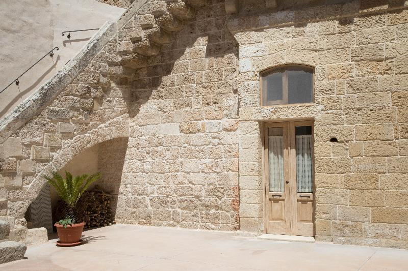Historia- Dimore Corte Chiesa Corigliano dʼOtranto المظهر الخارجي الصورة