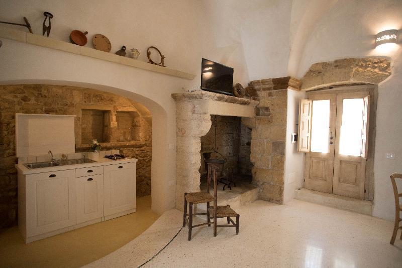 Historia- Dimore Corte Chiesa Corigliano dʼOtranto المظهر الخارجي الصورة